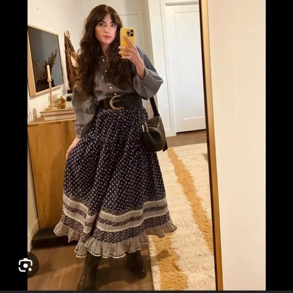 New Doen Rosanna Skirt in Indigo Calico, Size XS - Picture 5 of 15